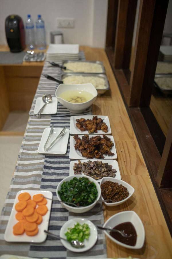 올드 타운 인 호텔 Gaafaru 외부 사진